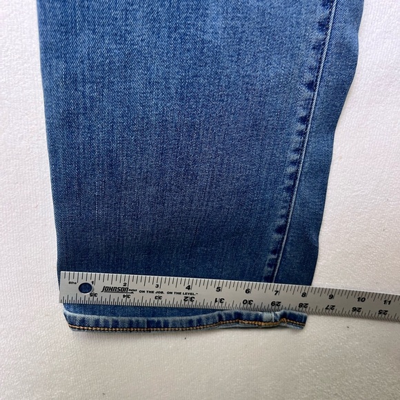 Old Navy Kicker Bootcut Mid Rise Jeans Womens 12 Blue Denim Stretch Faded 2124 - Picture 7 of 9